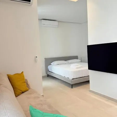 Apartamento Ionion Sea View With Parking Gjilek
